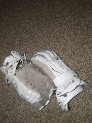 True Zerolyte Lacrosse Gloves 12" (Used)