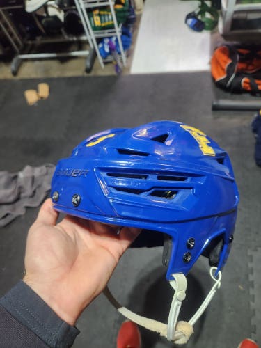 Large Bauer Re-Akt 150 Helmet Pro Stock (Used)