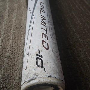 2023 Easton Ghost Unlimited Composite Bat (-10) 23 oz 33" (Used)