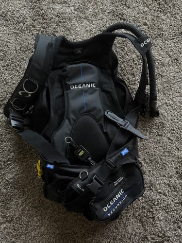 Oceanic Buoyancy Compensators (Used)