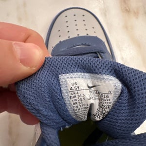 Unisex 4.5Y (Big Kids / Youth) Youth Nike Court Borough Low Shoes (New)