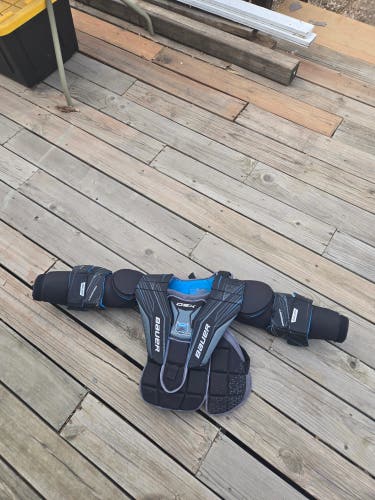 Large/Extra Large Bauer GSX Goalie Chest Protector (Used)