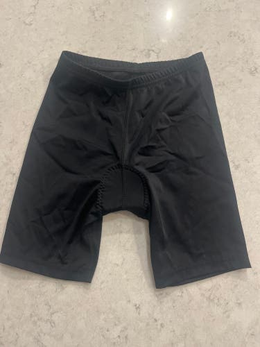 Black Unisex XL Youth cycling bike shorts (Used)