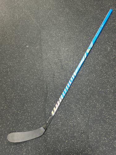 University of Maine Warrior Alpha LX2 Pro Right Handed P28 55 Flex Pro Stock (New) Stick Item#CCML2