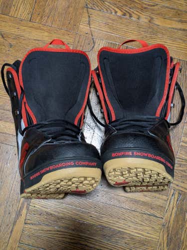 Used Men's 10.5 Bonfire Blaze Snowboard Boots