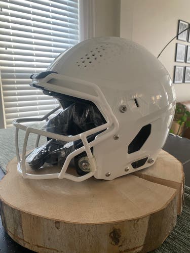 Brand NEW Adult Large Vicis ZERO2 Helmet with SO212 Facemask!