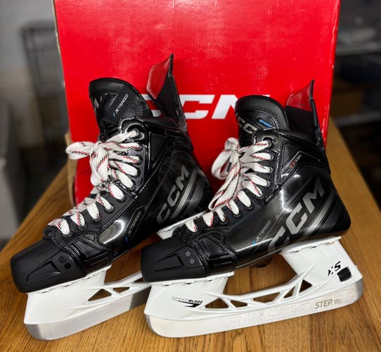 CCM JetSpeed FT690 Hockey Skates - Senior 8.5 (New)