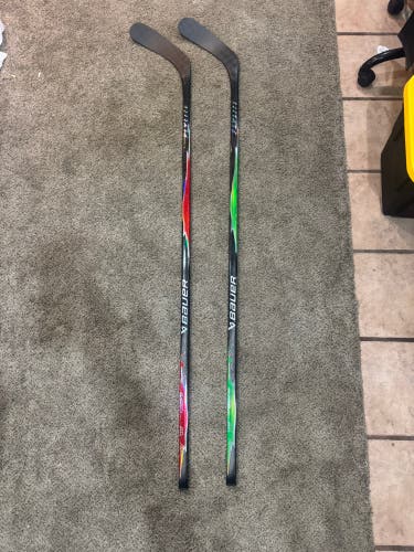 x2 Senior Bauer Vapor Flylite Left Hand Hockey Stick P92 77 Flex (New) Red & Green