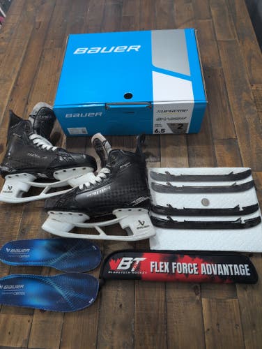 Bauer Supreme Shadow Hockey Skates Regular Width 6.5 (Used)