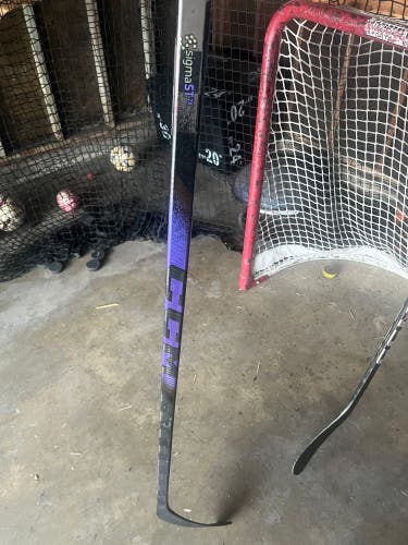 Intermediate CCM Ribcor Trigger 10 Pro Right Handed Hockey Stick P29 65 Flex (New)