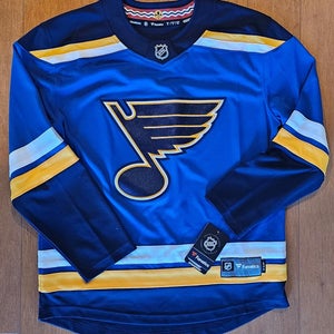 St. Louis Blues NHL Jersey – Fanatics – Senior S/M – New Tags Official License NHL Jersey (New)