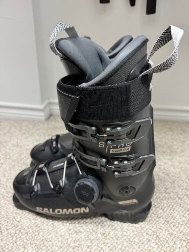 Mondo 26 & 26.5 Unisex Salomon S/Pro Supra BOA 110 All Mountain Ski Boots Medium Flex (Used)