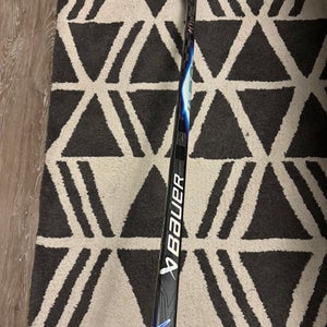 Senior Bauer Vapor Flylite Left Hand Hockey Stick P92 77 Flex (Used)