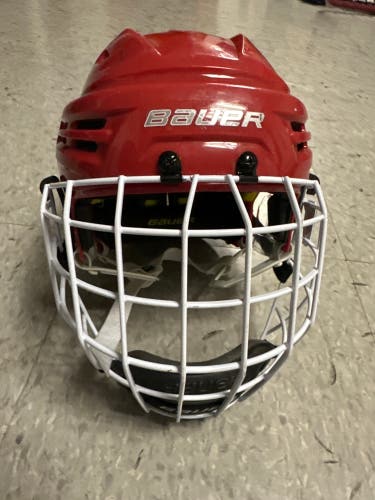 Small Bauer Re-Akt Helmet (Used)