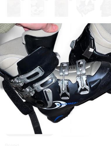 Mondo 26 & 26.5 Unisex Salomon Ski Boots (Used)