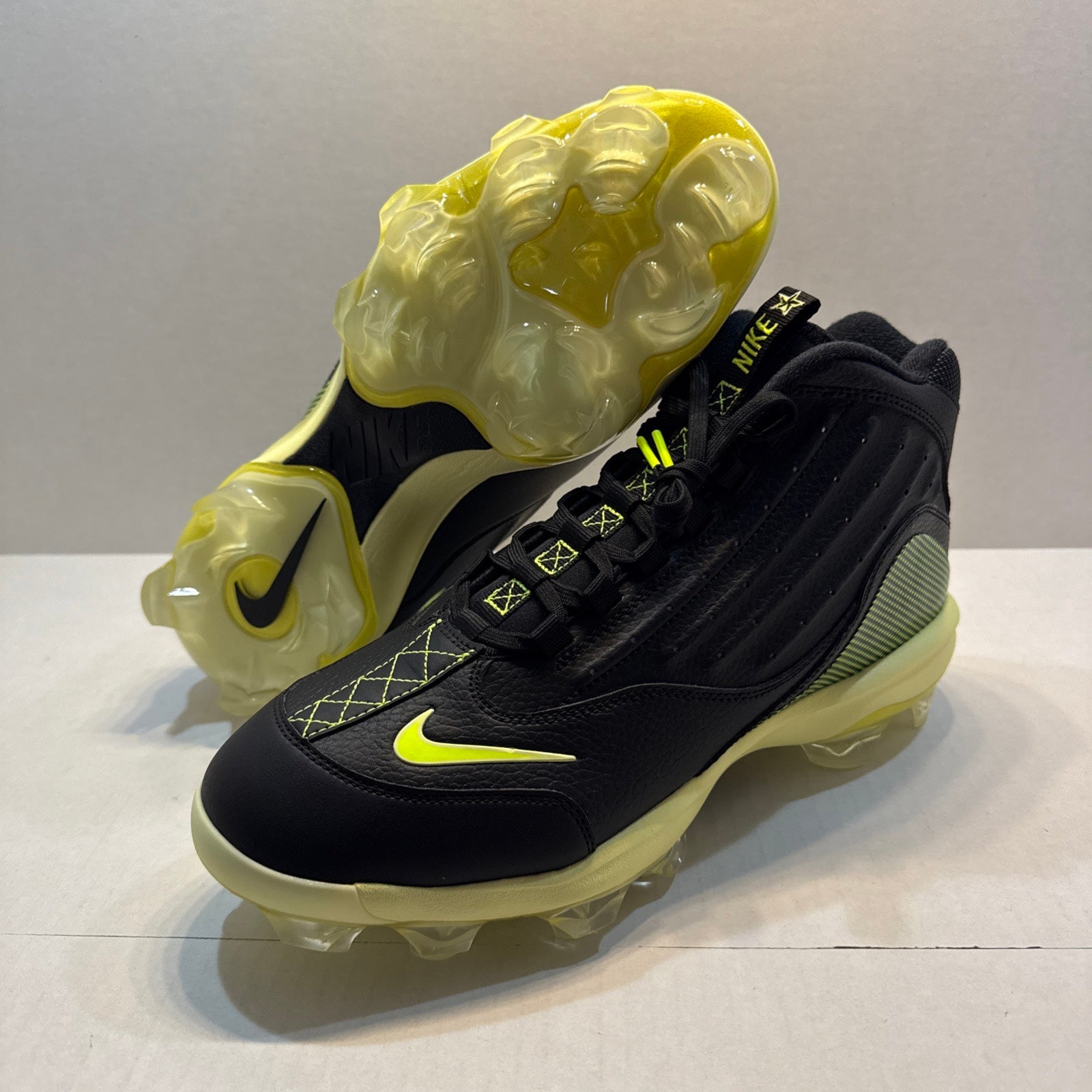 griffey cleat