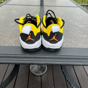 Yellow Men's 6Y (Big Kids / Youth) Youth Jordan One Take Shoes (Used)