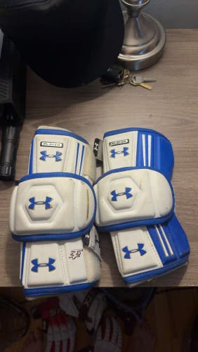 Large Under Armour 2T2 Arm Pads