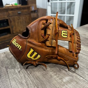 Wilson A2000 RH Baseball Glove 11.5" (Used)
