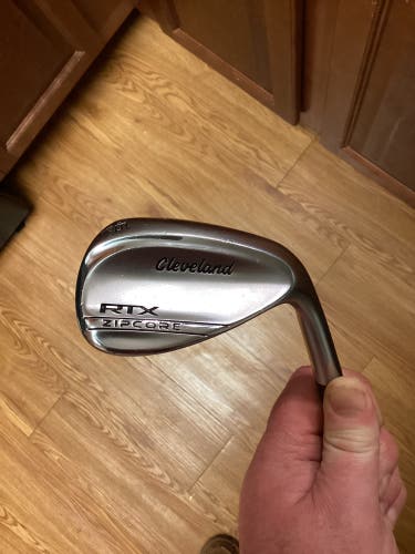 Men's Cleveland RTX Zipcore Right Handed Wedge Wedge Flex 56 Degree Steel Shaft (Used)