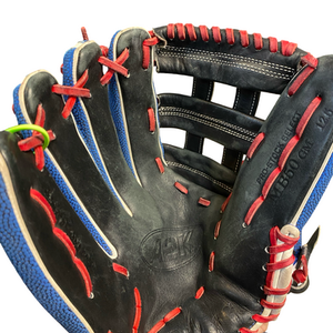 Used Wilson MB50 PRO STOCK SELRCTION BB/SB Glove LH Throw Black 12 1/2" 11706-S000370952