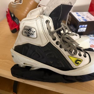 2008 Graf Ultra G50 Hockey Goalie Skates Regular Width 8.5 (Used)