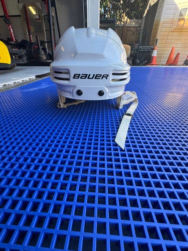 Large Bauer 4500 Helmet (Used)