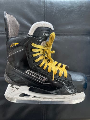 Black Bauer Supreme 180 Hockey Skates Regular Width 7 (Used)