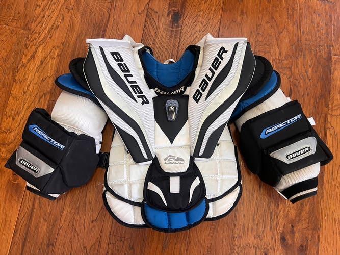 Medium Bauer Reactor 4000 Goalie Chest Protector (Used)