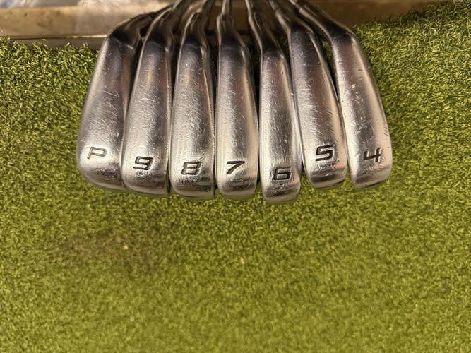 Bridgestone J15DF 4-PW Iron Set, DG Pro Stiff Flex, RH