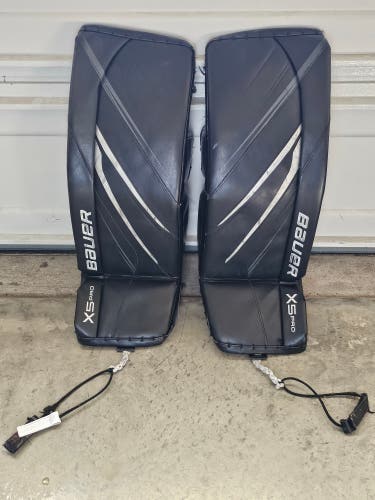 32" Bauer Vapor 5X Pro Goalie Leg Pads (Used)