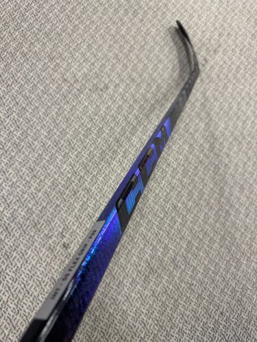 Intermediate CCM Ribcor Trigger 10 Pro Right Handed Hockey Stick P29 55 Flex (New)