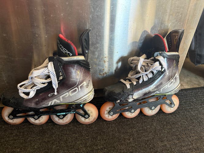 2021 Bauer Vapor Hyperlite Hockey Skates Regular Width 8 (Used)