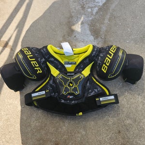 Large Youth Bauer Supreme Mach Shoulder Pads (Used)