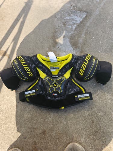 Large Youth Bauer Supreme Mach Shoulder Pads (Used)