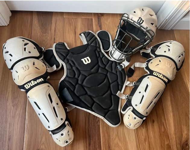 Black/White Wilson EZ Gear Kit Catcher's Set (Used)
