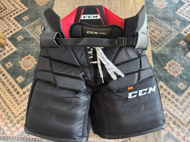 Medium CCM Pro Goalie Pants (Used)