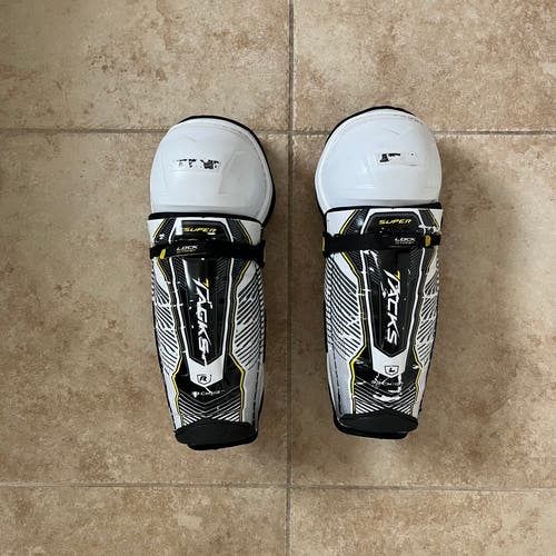 Intermediate CCM Super Tacks 13" Shin Pads (Used)