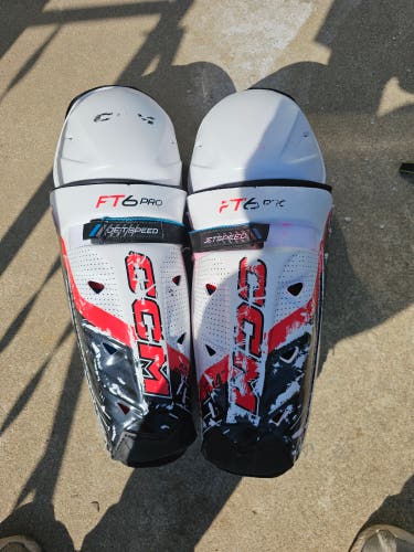 Senior CCM JetSpeed FT6 Pro 14" Shin Pads (Used)