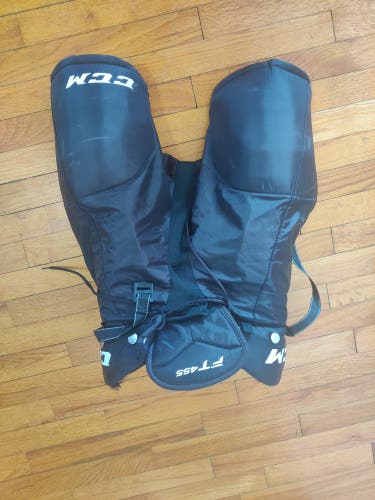 Junior CCM hockey pants