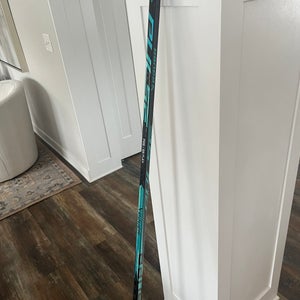 Intermediate Bauer Pulse Left Hand Hockey Stick 55 Flex (New)