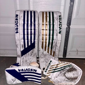 33" Vaughn Velocity V7 Goalie Leg Pads (Used)