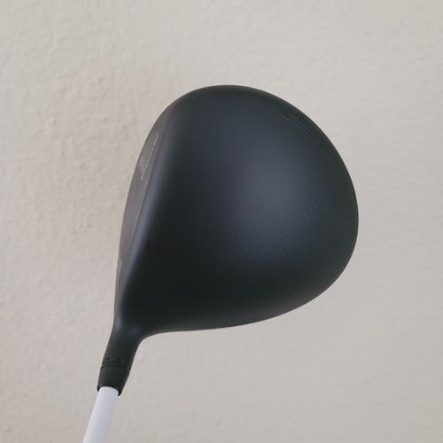 Junior 2024 Cobra DarkSpeed Max 41 inch Right Handed Driver Junior 12 Loft (New)