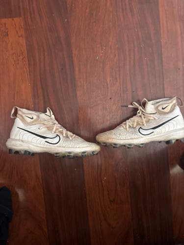 White Men's Size M 10.5 (W 11.5) Adult Nike Nike alpha huarache elite 4 High Top Molded Cleats (Used