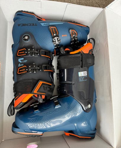 Tecnica Mach 1 Ski Boots MV 120 Flex -  New in box