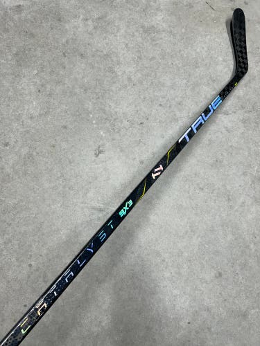 85 Flex Custom P28 Senior True Catalyst 9x3 Left Hand Hockey Stick Pro Stock (New)