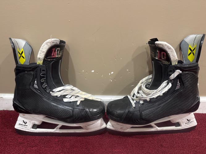 Bauer Vapor Hyperlite 2 Hockey Skates Regular Width Pro Stock 11 Item#WM11