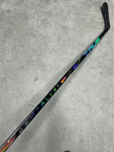 85 Flex P92 Senior True Catalyst 9x3 Left Hand Hockey Stick Pro Stock (New)