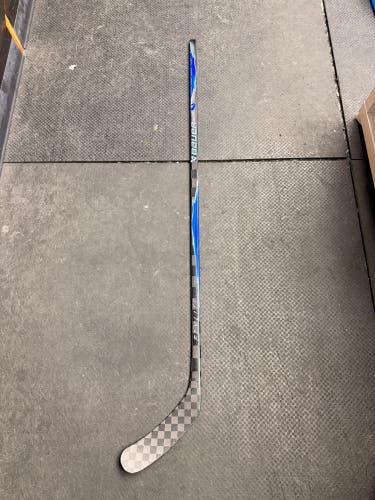 Senior Bauer Vapor Flylite Right Handed Hockey Stick P92M 82 Flex Pro Stock (Used)