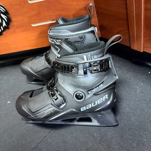 2024 Bauer Konekt 2 Hockey Goalie Skates Regular Width Pro Stock 8 (Used)